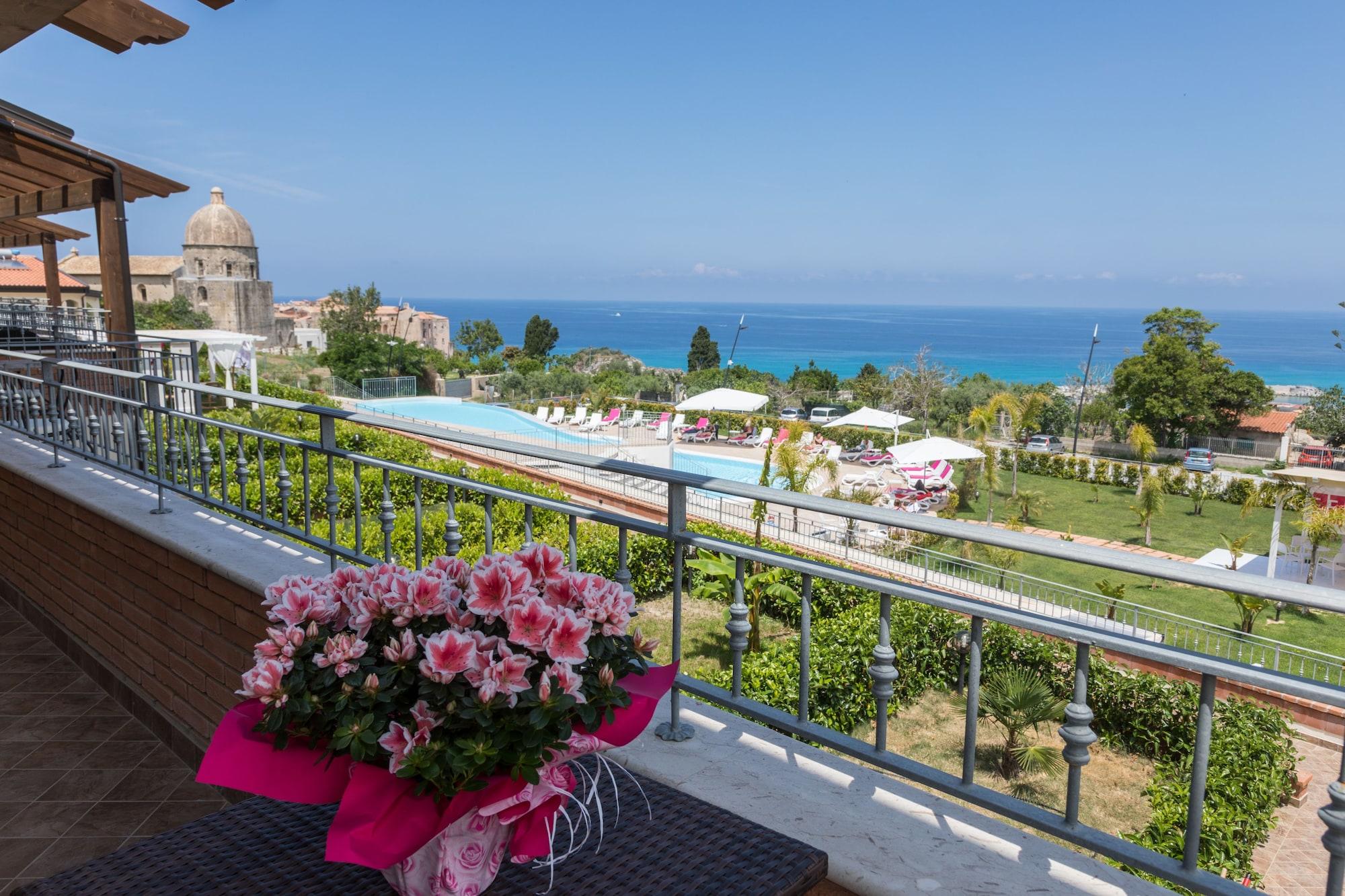 Sentido Michelizia Tropea Resort Bagian luar foto