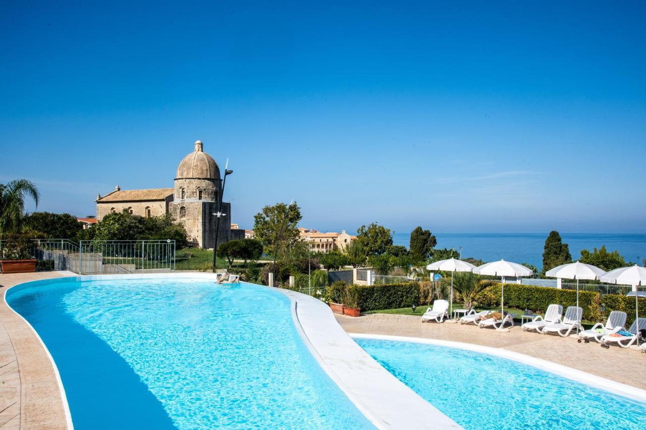 Sentido Michelizia Tropea Resort Bagian luar foto