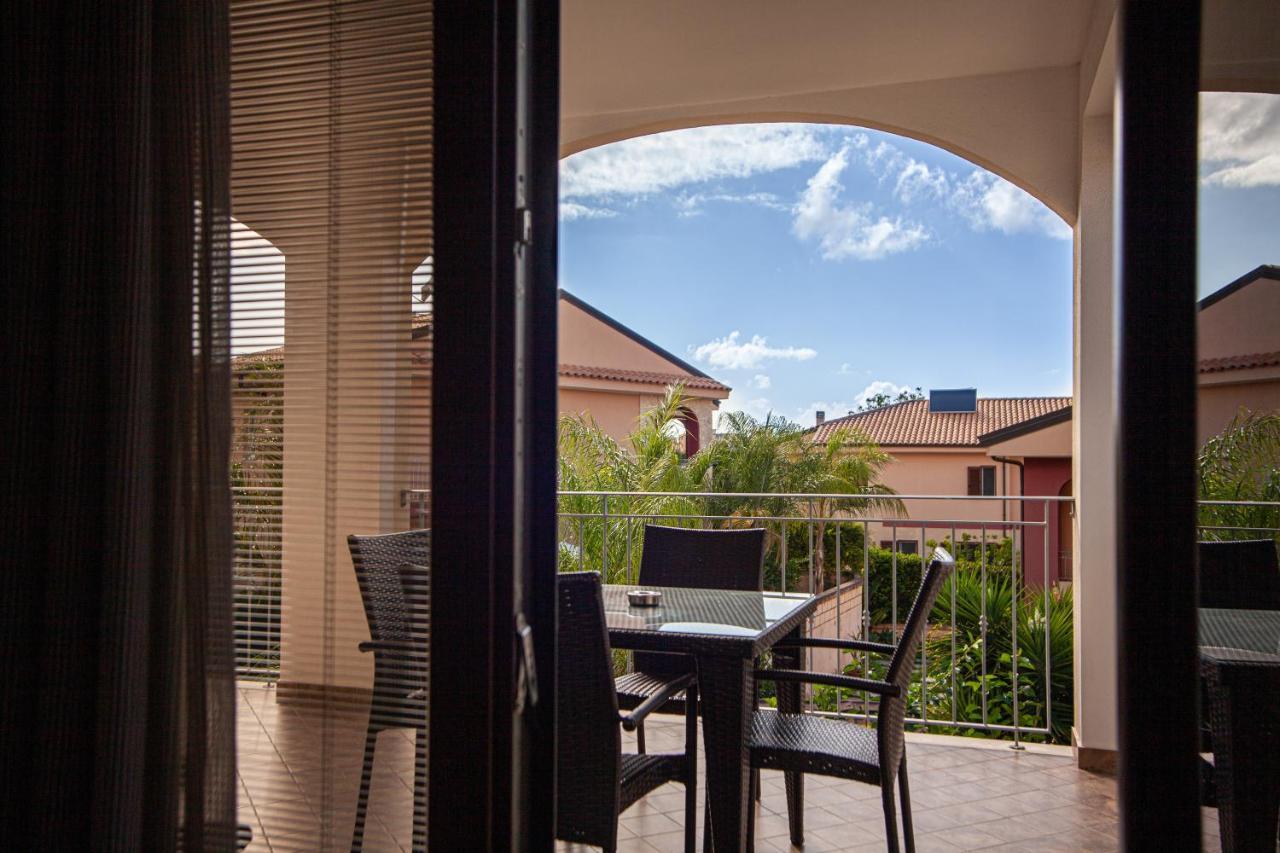 Sentido Michelizia Tropea Resort Bagian luar foto