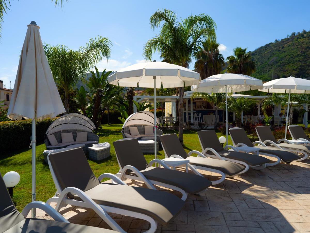 Sentido Michelizia Tropea Resort Bagian luar foto
