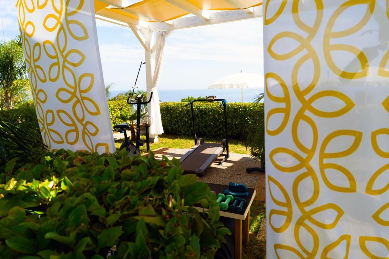 Sentido Michelizia Tropea Resort Bagian luar foto