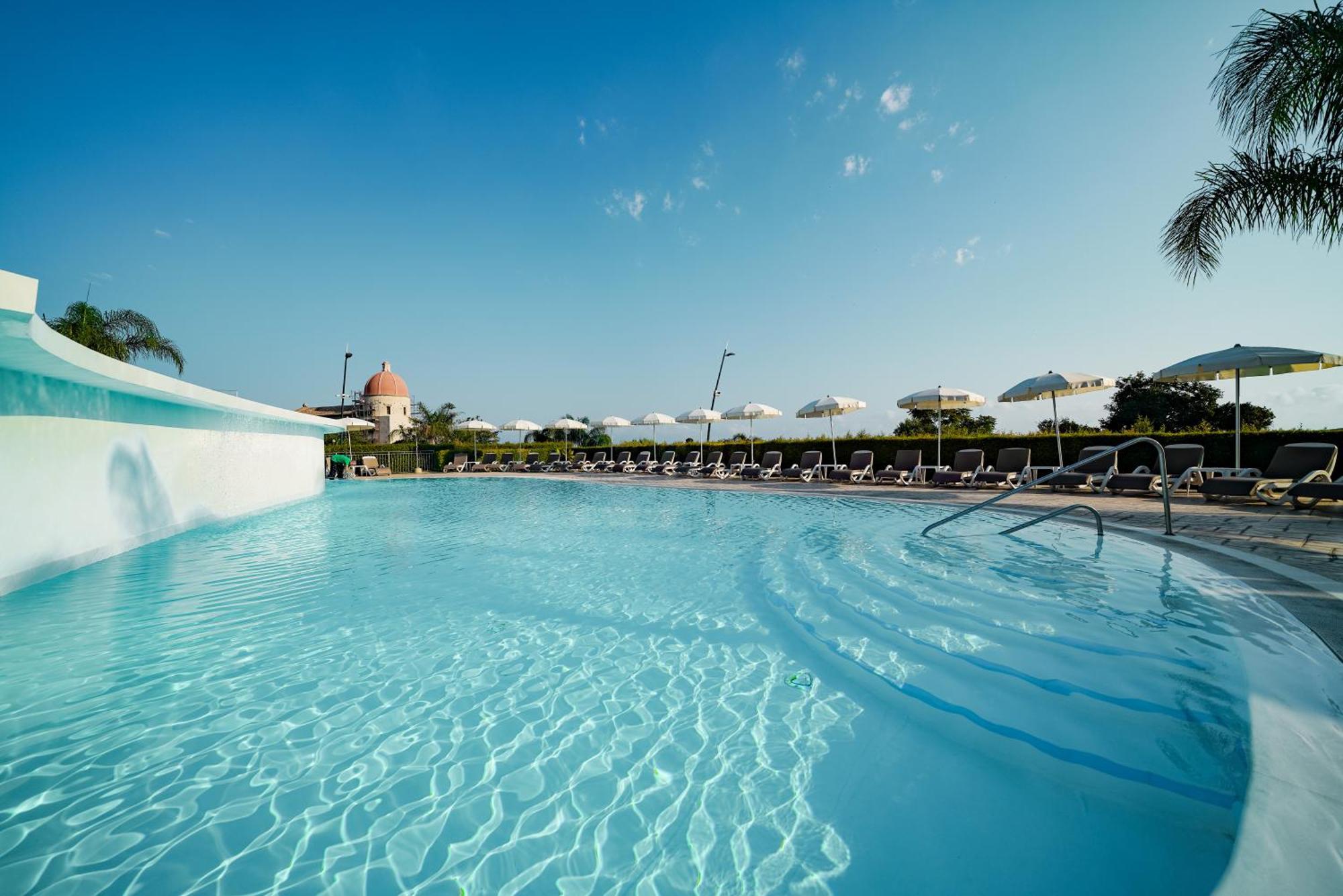 Sentido Michelizia Tropea Resort Bagian luar foto