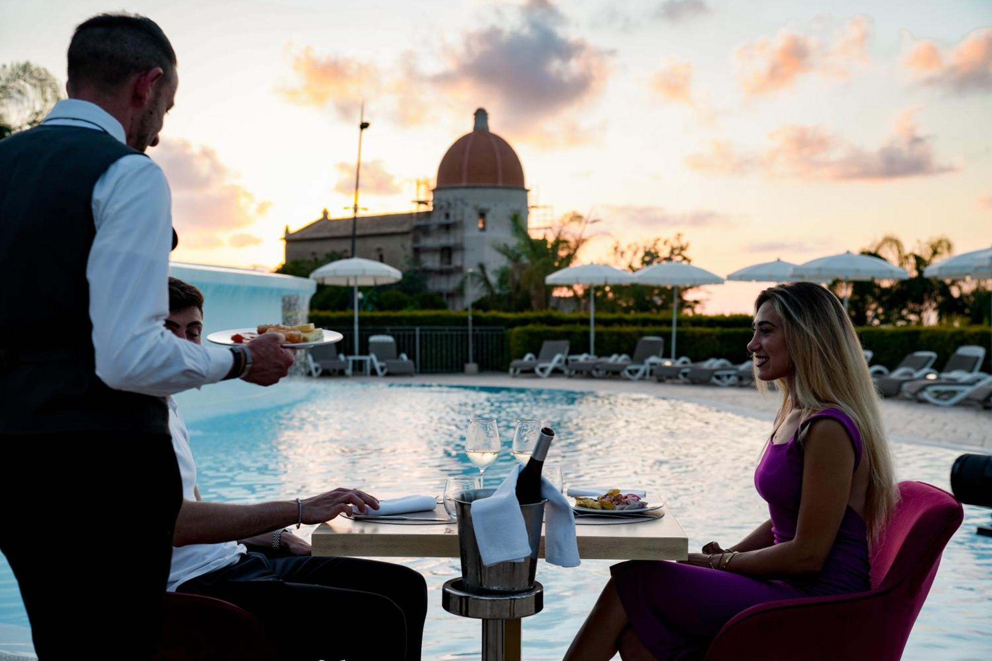 Sentido Michelizia Tropea Resort Bagian luar foto